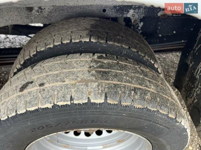 Белый Мерседес Sprinter, объемом двигателя 2.2 л и пробегом 406 тыс. км за 38500 $, фото 19 на Automoto.ua