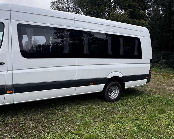 Белый Мерседес Sprinter, объемом двигателя 0 л и пробегом 488 тыс. км за 37800 $, фото 4 на Automoto.ua