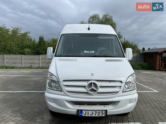 Белый Мерседес Sprinter, объемом двигателя 3 л и пробегом 448 тыс. км за 42700 $, фото 9 на Automoto.ua