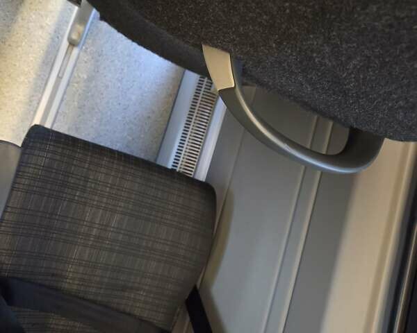 Белый Мерседес Sprinter, объемом двигателя 2.2 л и пробегом 334 тыс. км за 38700 $, фото 36 на Automoto.ua