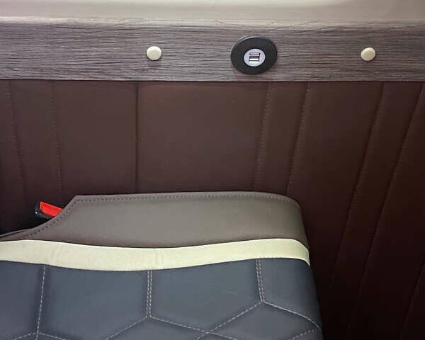 Белый Мерседес Sprinter, объемом двигателя 2.14 л и пробегом 387 тыс. км за 46500 $, фото 24 на Automoto.ua