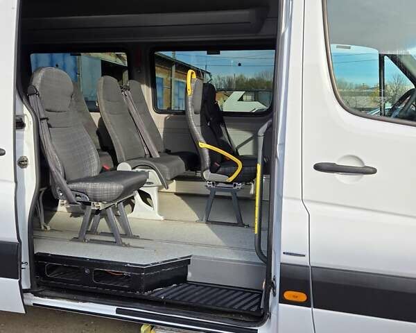 Білий Мерседес Sprinter, об'ємом двигуна 2.2 л та пробігом 323 тис. км за 38700 $, фото 37 на Automoto.ua