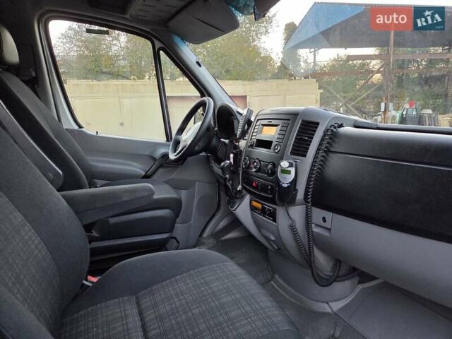 Белый Мерседес Sprinter, объемом двигателя 2.2 л и пробегом 334 тыс. км за 38700 $, фото 19 на Automoto.ua