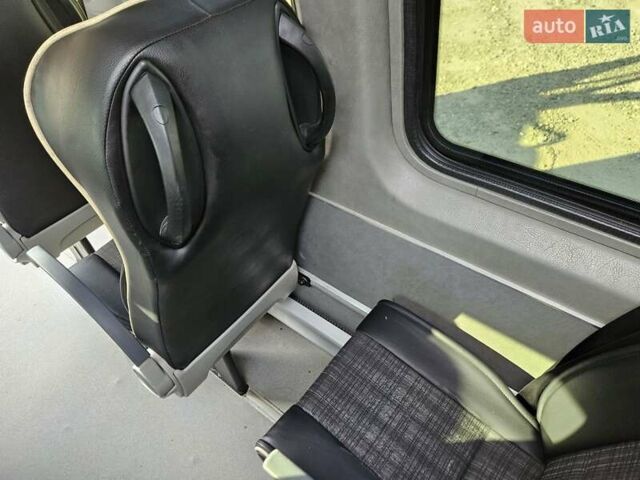 Белый Мерседес Sprinter, объемом двигателя 2.2 л и пробегом 372 тыс. км за 31950 $, фото 36 на Automoto.ua