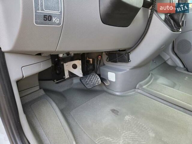 Білий Мерседес Sprinter, об'ємом двигуна 2.2 л та пробігом 323 тис. км за 38700 $, фото 24 на Automoto.ua