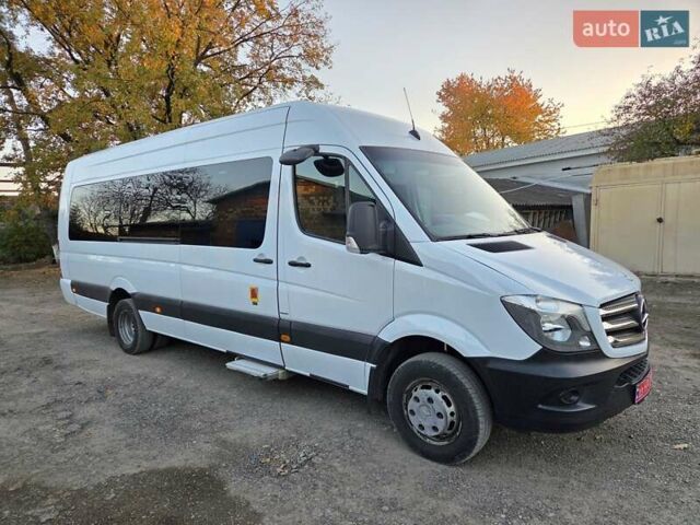 Белый Мерседес Sprinter, объемом двигателя 2.2 л и пробегом 334 тыс. км за 38700 $, фото 1 на Automoto.ua