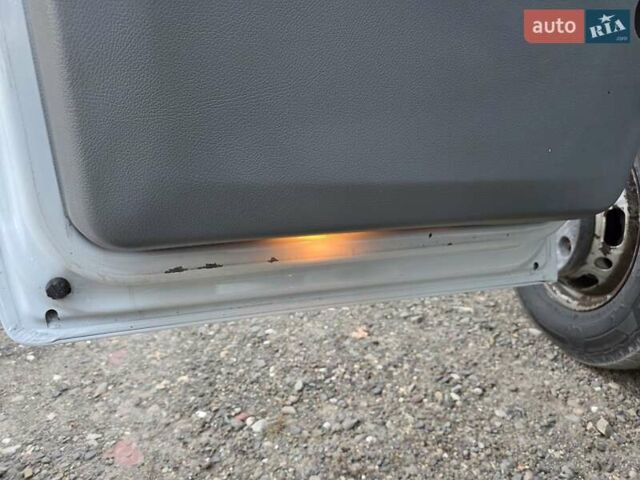 Белый Мерседес Sprinter, объемом двигателя 2.2 л и пробегом 334 тыс. км за 38700 $, фото 23 на Automoto.ua