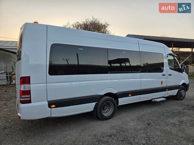 Белый Мерседес Sprinter, объемом двигателя 2.2 л и пробегом 334 тыс. км за 38700 $, фото 5 на Automoto.ua