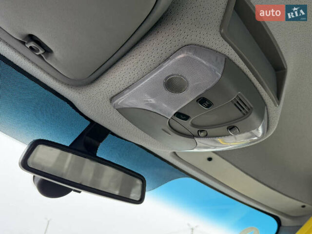 Белый Мерседес Sprinter, объемом двигателя 2.14 л и пробегом 247 тыс. км за 28700 $, фото 9 на Automoto.ua