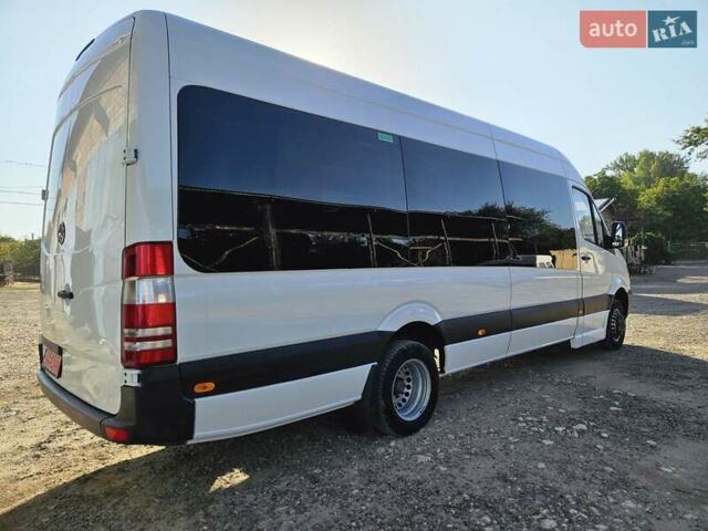 Белый Мерседес Sprinter, объемом двигателя 2.2 л и пробегом 372 тыс. км за 31950 $, фото 3 на Automoto.ua