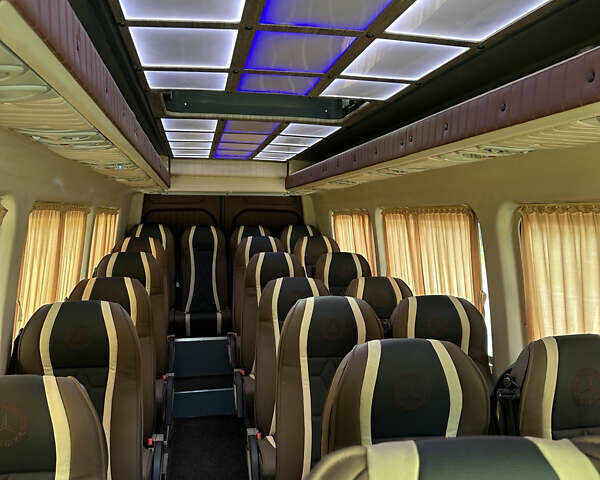 Белый Мерседес Sprinter, объемом двигателя 2.14 л и пробегом 387 тыс. км за 46500 $, фото 18 на Automoto.ua