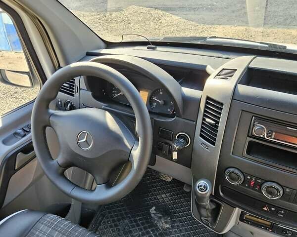 Белый Мерседес Sprinter, объемом двигателя 2.2 л и пробегом 372 тыс. км за 31950 $, фото 40 на Automoto.ua