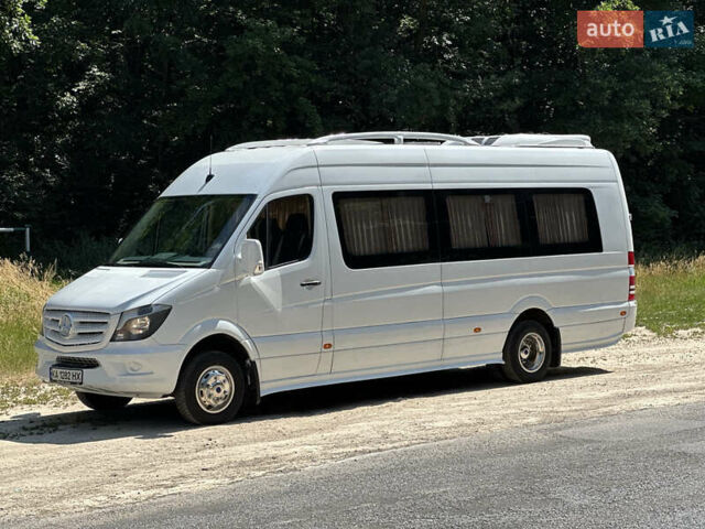 Белый Мерседес Sprinter, объемом двигателя 2.14 л и пробегом 387 тыс. км за 46500 $, фото 1 на Automoto.ua