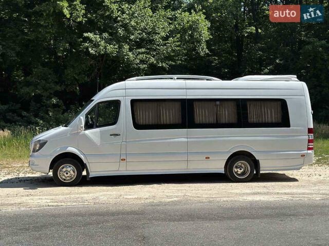 Белый Мерседес Sprinter, объемом двигателя 2.14 л и пробегом 387 тыс. км за 46500 $, фото 5 на Automoto.ua