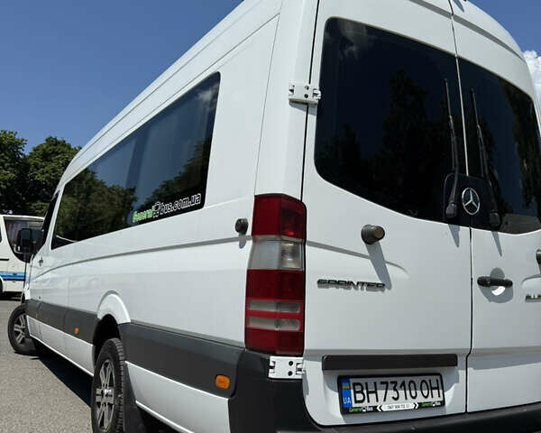 Белый Мерседес Sprinter, объемом двигателя 2.14 л и пробегом 500 тыс. км за 43500 $, фото 5 на Automoto.ua