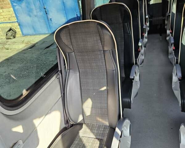 Белый Мерседес Sprinter, объемом двигателя 2.2 л и пробегом 372 тыс. км за 31950 $, фото 31 на Automoto.ua