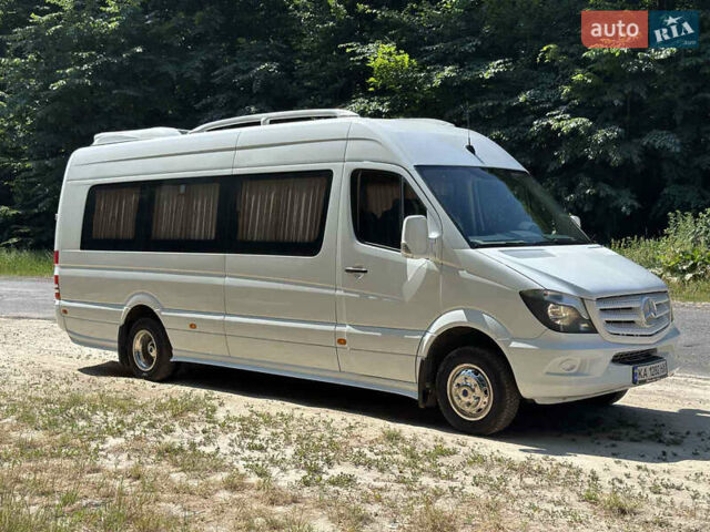 Белый Мерседес Sprinter, объемом двигателя 2.14 л и пробегом 387 тыс. км за 46500 $, фото 4 на Automoto.ua