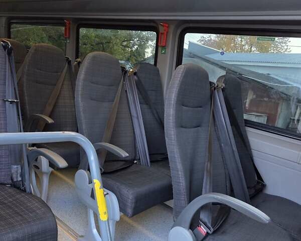 Белый Мерседес Sprinter, объемом двигателя 2.2 л и пробегом 334 тыс. км за 38700 $, фото 33 на Automoto.ua