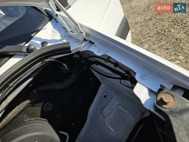 Белый Мерседес Sprinter, объемом двигателя 2.2 л и пробегом 372 тыс. км за 31950 $, фото 59 на Automoto.ua