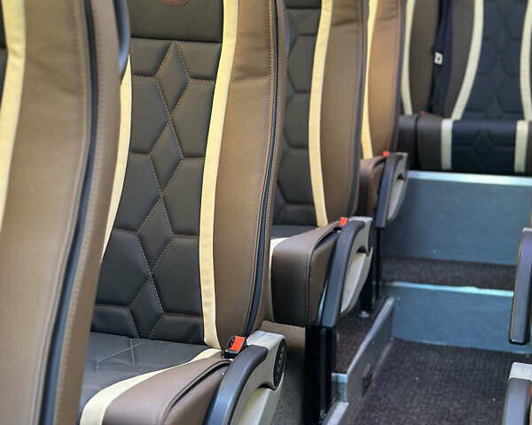 Белый Мерседес Sprinter, объемом двигателя 2.14 л и пробегом 387 тыс. км за 46500 $, фото 15 на Automoto.ua