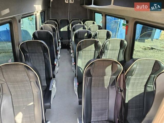 Белый Мерседес Sprinter, объемом двигателя 2.2 л и пробегом 372 тыс. км за 31950 $, фото 22 на Automoto.ua