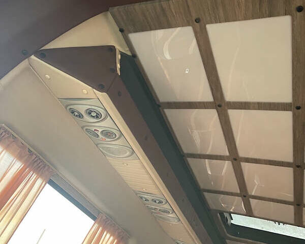 Белый Мерседес Sprinter, объемом двигателя 2.14 л и пробегом 387 тыс. км за 46500 $, фото 21 на Automoto.ua
