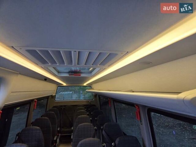 Белый Мерседес Sprinter, объемом двигателя 2.2 л и пробегом 334 тыс. км за 38700 $, фото 28 на Automoto.ua