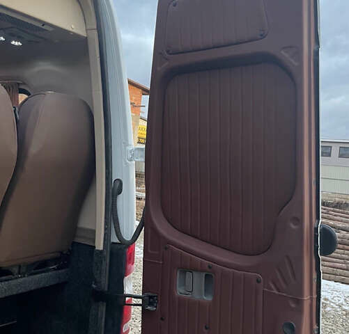 Белый Мерседес Sprinter, объемом двигателя 2.14 л и пробегом 387 тыс. км за 46500 $, фото 27 на Automoto.ua