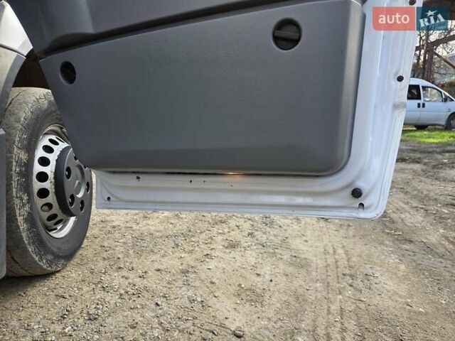 Білий Мерседес Sprinter, об'ємом двигуна 2.2 л та пробігом 323 тис. км за 38700 $, фото 23 на Automoto.ua