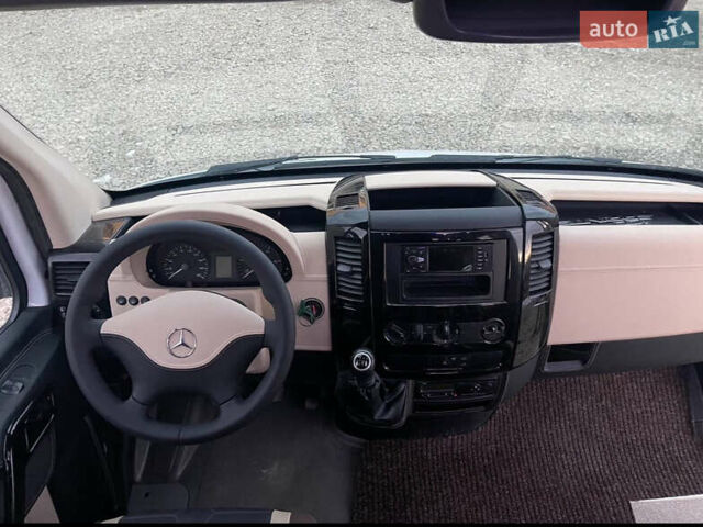Белый Мерседес Sprinter, объемом двигателя 2.14 л и пробегом 387 тыс. км за 46500 $, фото 12 на Automoto.ua