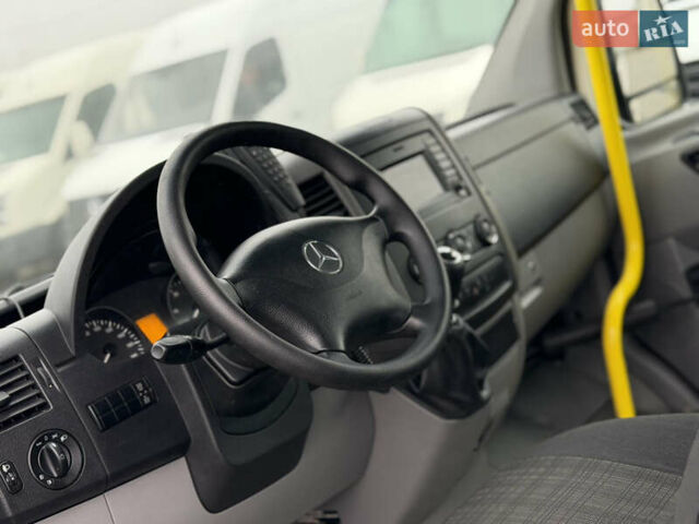 Белый Мерседес Sprinter, объемом двигателя 2.14 л и пробегом 247 тыс. км за 28700 $, фото 6 на Automoto.ua