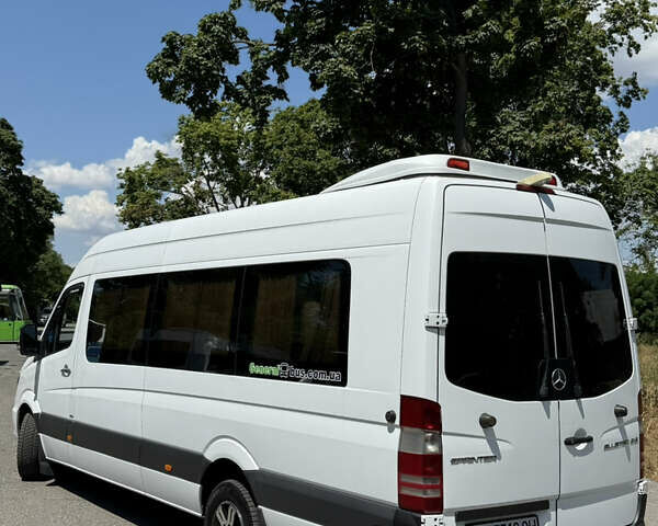 Белый Мерседес Sprinter, объемом двигателя 2.14 л и пробегом 500 тыс. км за 43500 $, фото 11 на Automoto.ua
