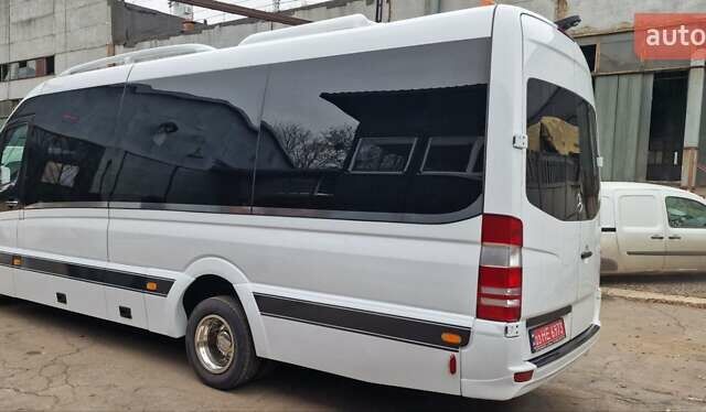 Белый Мерседес Sprinter, объемом двигателя 3 л и пробегом 340 тыс. км за 59900 $, фото 16 на Automoto.ua
