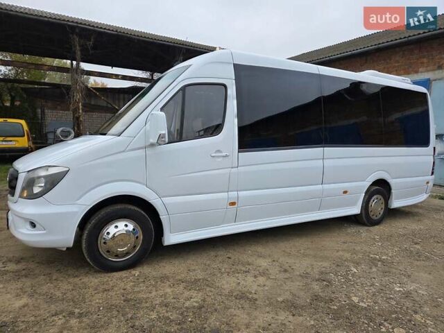 Мерседес Sprinter 2015 в Черновцах на Automoto.ua Белый Мерседес Sprinter, объемом двигателя 3 л и пробегом 497 тыс. км за 49900 $, фото 11 на Automoto.ua
