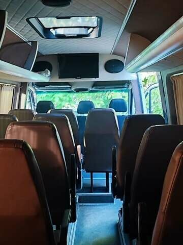 Белый Мерседес Sprinter, объемом двигателя 2.14 л и пробегом 486 тыс. км за 34800 $, фото 2 на Automoto.ua