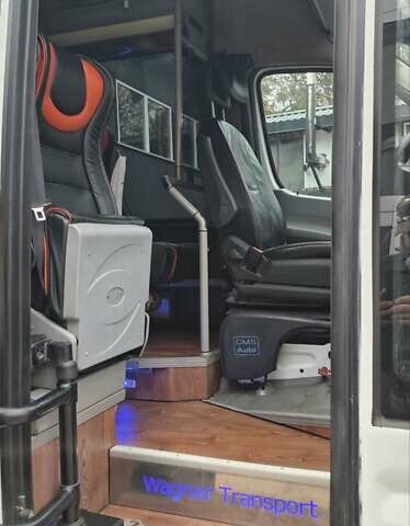 Белый Мерседес Sprinter, объемом двигателя 3 л и пробегом 340 тыс. км за 59900 $, фото 35 на Automoto.ua