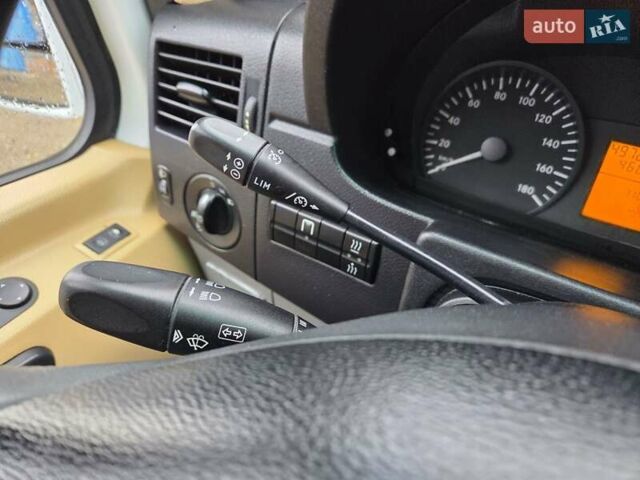 Мерседес Sprinter 2015 в Черновцах на Automoto.ua Белый Мерседес Sprinter, объемом двигателя 3 л и пробегом 497 тыс. км за 49900 $, фото 30 на Automoto.ua