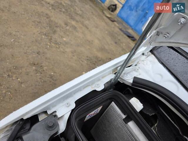 Мерседес Sprinter 2015 в Черновцах на Automoto.ua Белый Мерседес Sprinter, объемом двигателя 3 л и пробегом 497 тыс. км за 49900 $, фото 57 на Automoto.ua