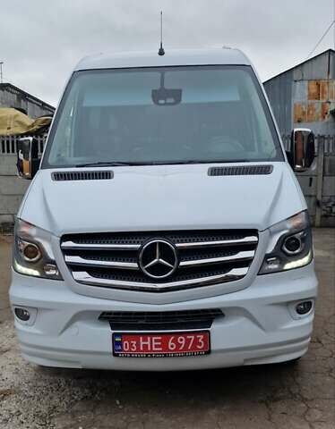 Белый Мерседес Sprinter, объемом двигателя 3 л и пробегом 340 тыс. км за 59900 $, фото 1 на Automoto.ua