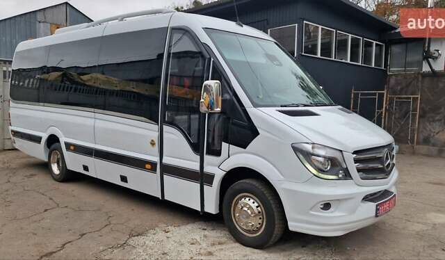 Белый Мерседес Sprinter, объемом двигателя 3 л и пробегом 340 тыс. км за 59900 $, фото 10 на Automoto.ua