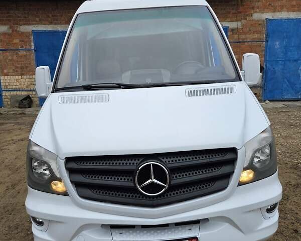 Мерседес Sprinter 2015 в Черновцах на Automoto.ua Белый Мерседес Sprinter, объемом двигателя 3 л и пробегом 497 тыс. км за 49900 $, фото 10 на Automoto.ua