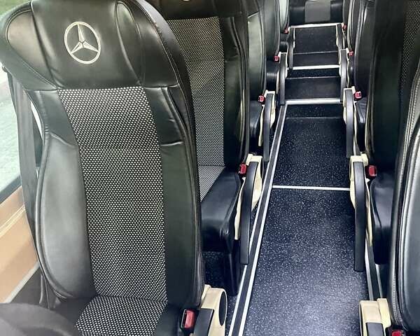 Белый Мерседес Sprinter, объемом двигателя 2.9 л и пробегом 400 тыс. км за 54999 $, фото 19 на Automoto.ua