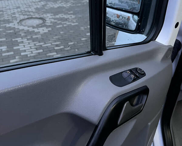 Білий Мерседес Sprinter, об'ємом двигуна 2.14 л та пробігом 212 тис. км за 44999 $, фото 18 на Automoto.ua