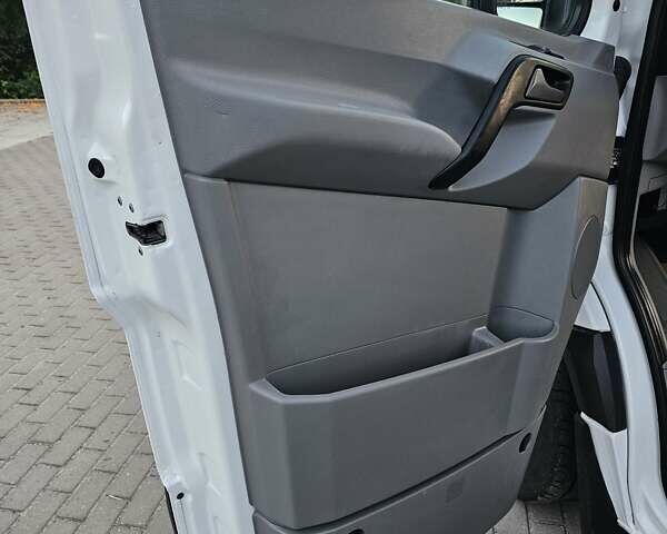 Білий Мерседес Sprinter, об'ємом двигуна 2.99 л та пробігом 280 тис. км за 35900 $, фото 13 на Automoto.ua
