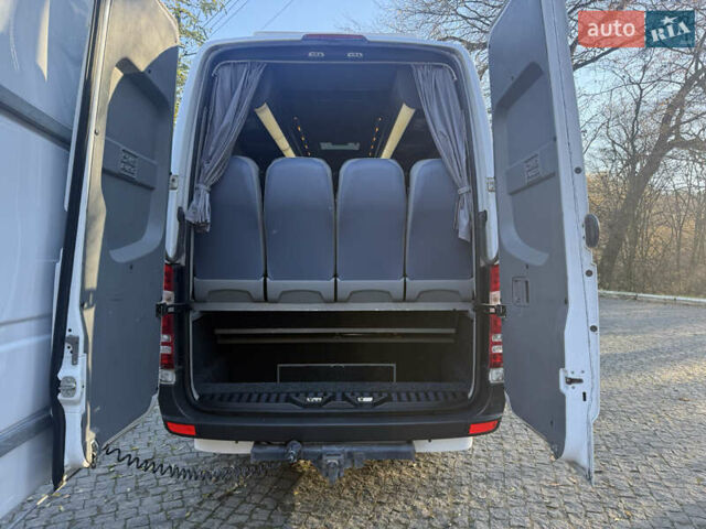 Белый Мерседес Sprinter, объемом двигателя 3 л и пробегом 312 тыс. км за 63800 $, фото 64 на Automoto.ua