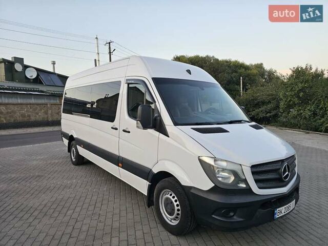 Білий Мерседес Sprinter, об'ємом двигуна 2.99 л та пробігом 280 тис. км за 35900 $, фото 3 на Automoto.ua