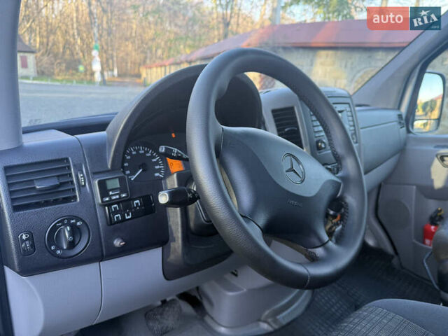 Белый Мерседес Sprinter, объемом двигателя 3 л и пробегом 312 тыс. км за 63800 $, фото 24 на Automoto.ua