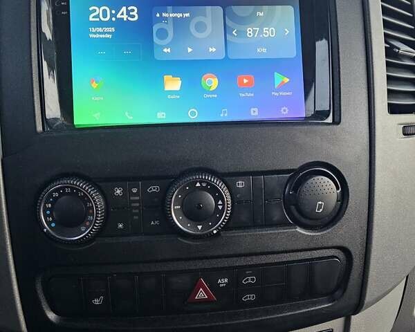 Білий Мерседес Sprinter, об'ємом двигуна 2.99 л та пробігом 280 тис. км за 35900 $, фото 58 на Automoto.ua