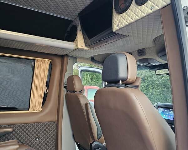 Білий Мерседес Sprinter, об'ємом двигуна 2.99 л та пробігом 280 тис. км за 35900 $, фото 30 на Automoto.ua