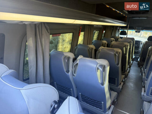 Белый Мерседес Sprinter, объемом двигателя 3 л и пробегом 312 тыс. км за 63800 $, фото 57 на Automoto.ua